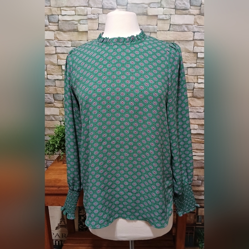 Maison d'Amelie Paris Green Geo Printed Blouse Smocked Cuff Size Medium